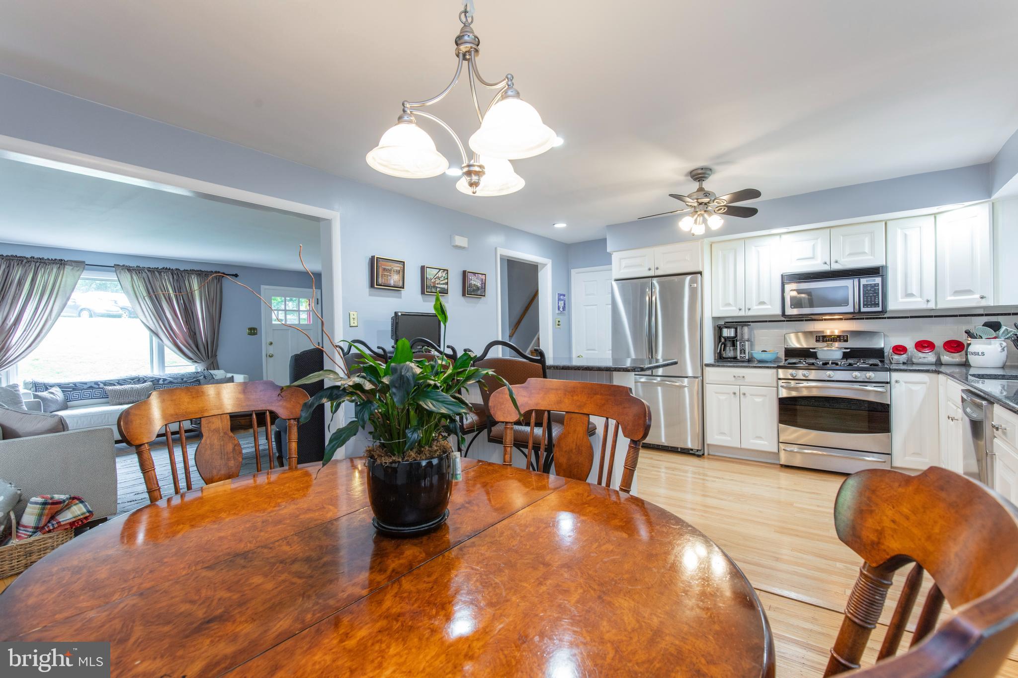 630 Crestwood Road Wayne, PA 19087 - Photo 10 of 41