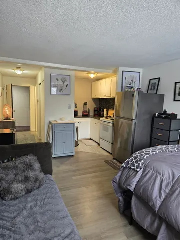 $205,000 | 2 Silvestri Circle, Unit 6, Derry, NH 03038