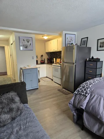 $205,000 | 2 Silvestri Circle, Unit 6, Derry, NH 03038