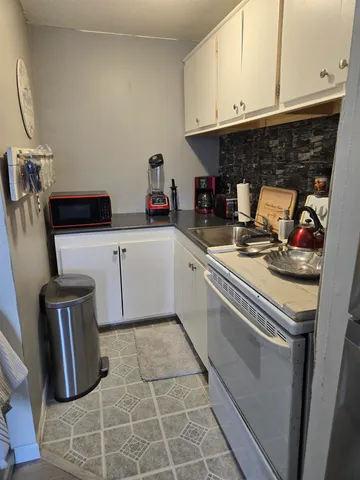 $205,000 | 2 Silvestri Circle, Unit 6, Derry, NH 03038