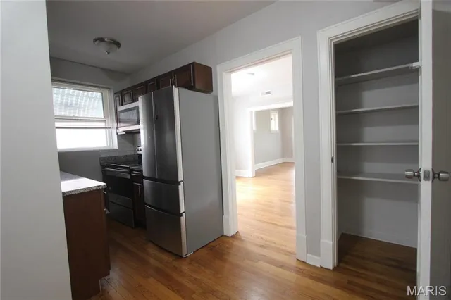 $1,075 | 3969 Potomac Street, Unit 2E, St. Louis, MO 63116