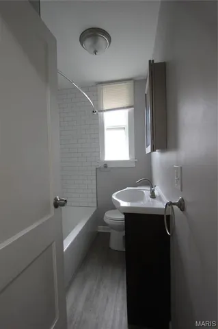 $1,075 | 3969 Potomac Street, Unit 2E, St. Louis, MO 63116