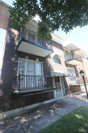 $1,075 | 3969 Potomac Street, Unit 2E, St. Louis, MO 63116