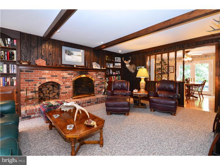 29 Pheasant Road Doylestown, PA 18901 - Photo 11 of 22 Family Room