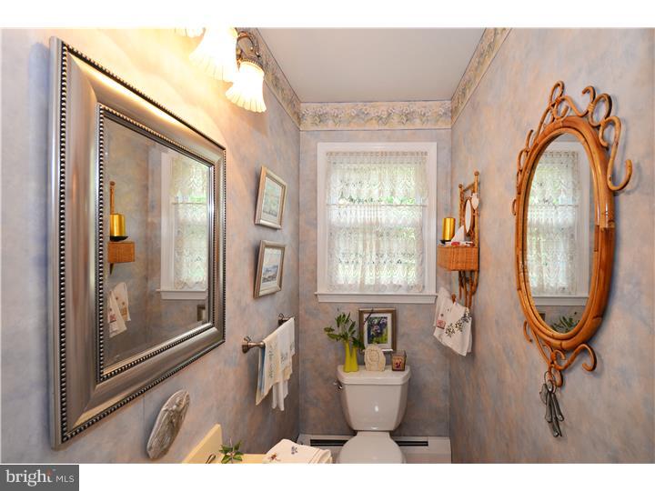 29 Pheasant Road Doylestown, PA 18901 - Photo 14 of 22 Half Bath