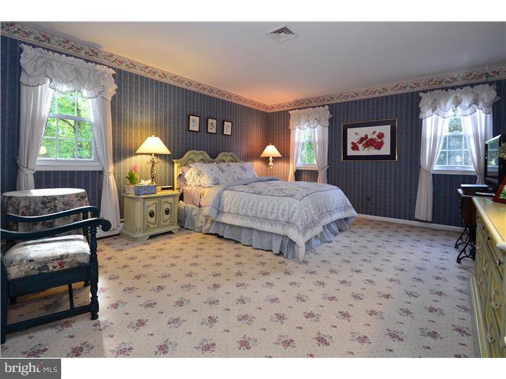 29 Pheasant Road Doylestown, PA 18901 - Photo 16 of 22 Bedroom 2