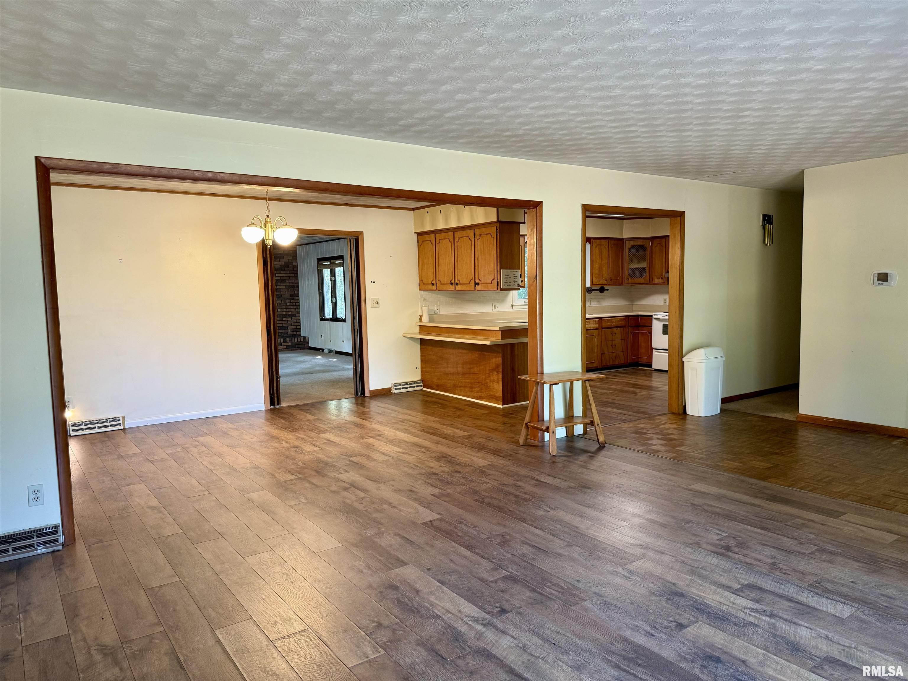 5188 Market Road Marion, IL 62959 - Photo 3 of 42 Gallery Image 3