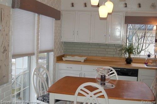 1353 Barneswood Lane Rochester, MI 48306 - Photo 4 of 25 Picture window in Nook