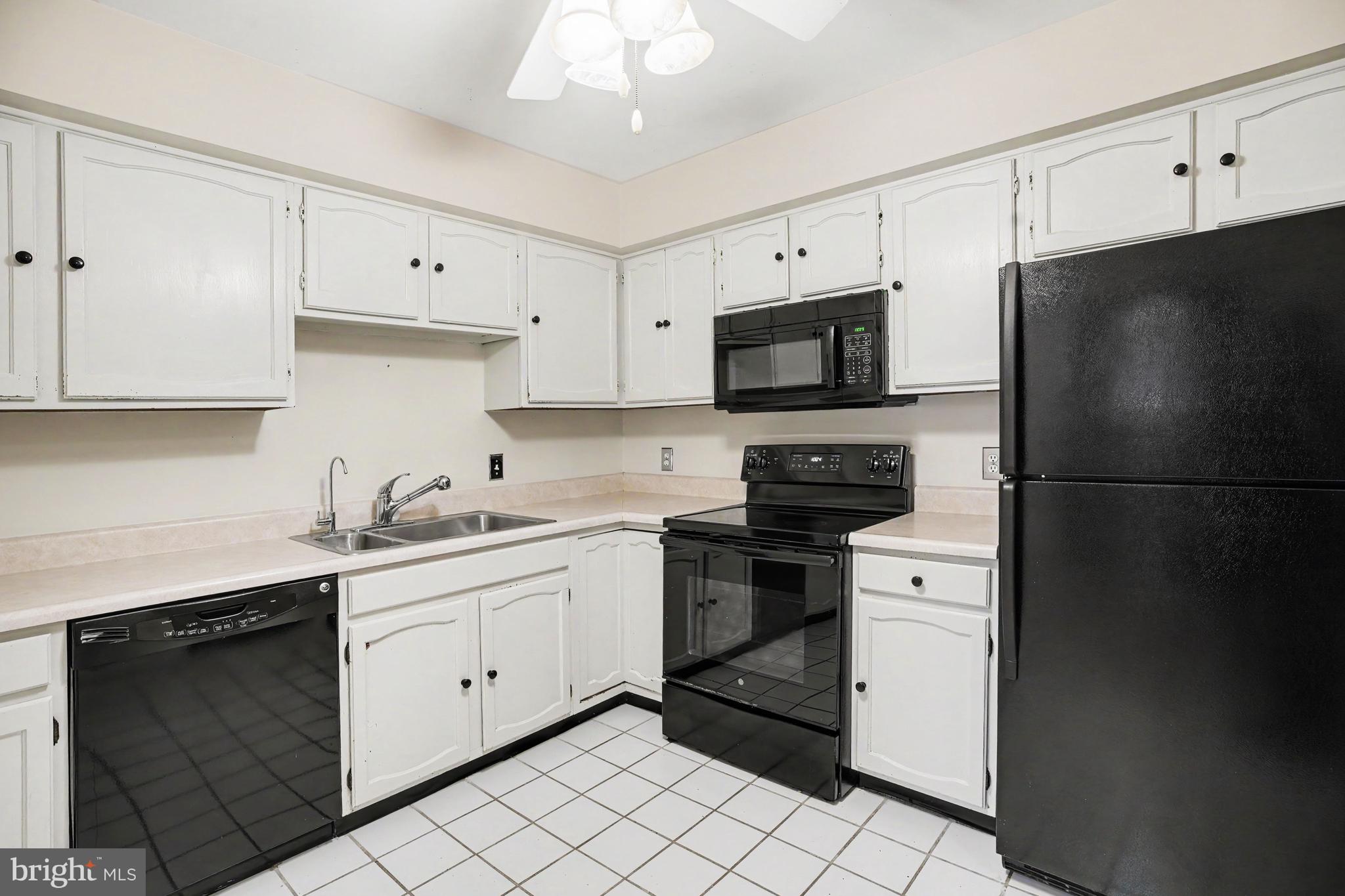 205 Valley Stream Lane, Unit 205 Chesterbrook, PA 19087 - Photo 7 of 31