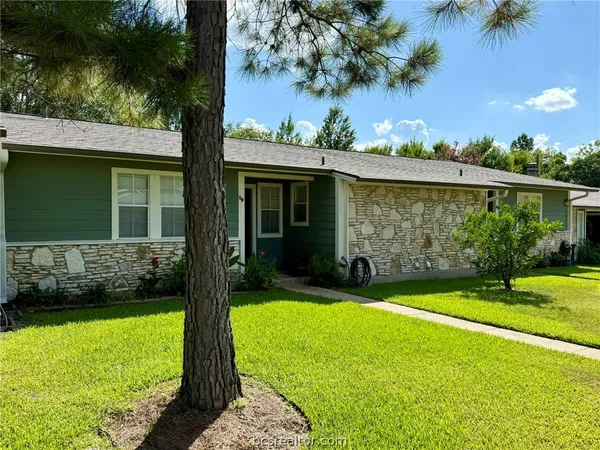 $169,900 | 2800 Longmire Drive, Unit 19, College Station, TX 77845