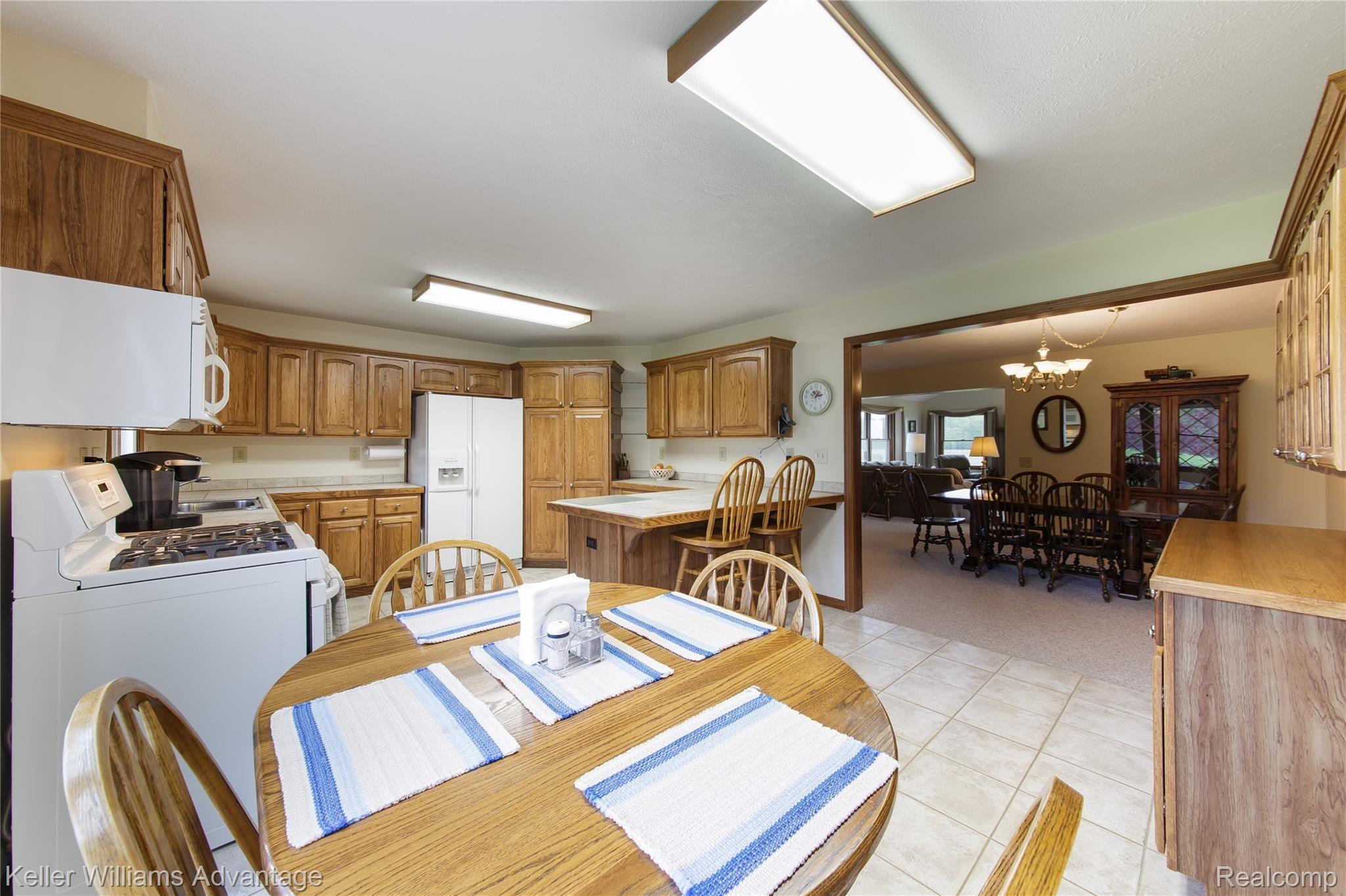 8256 Kilgore Road Avoca, MI 48006 - Photo 3 of 54 Kilgore_8256_Kitchen_02.jpg