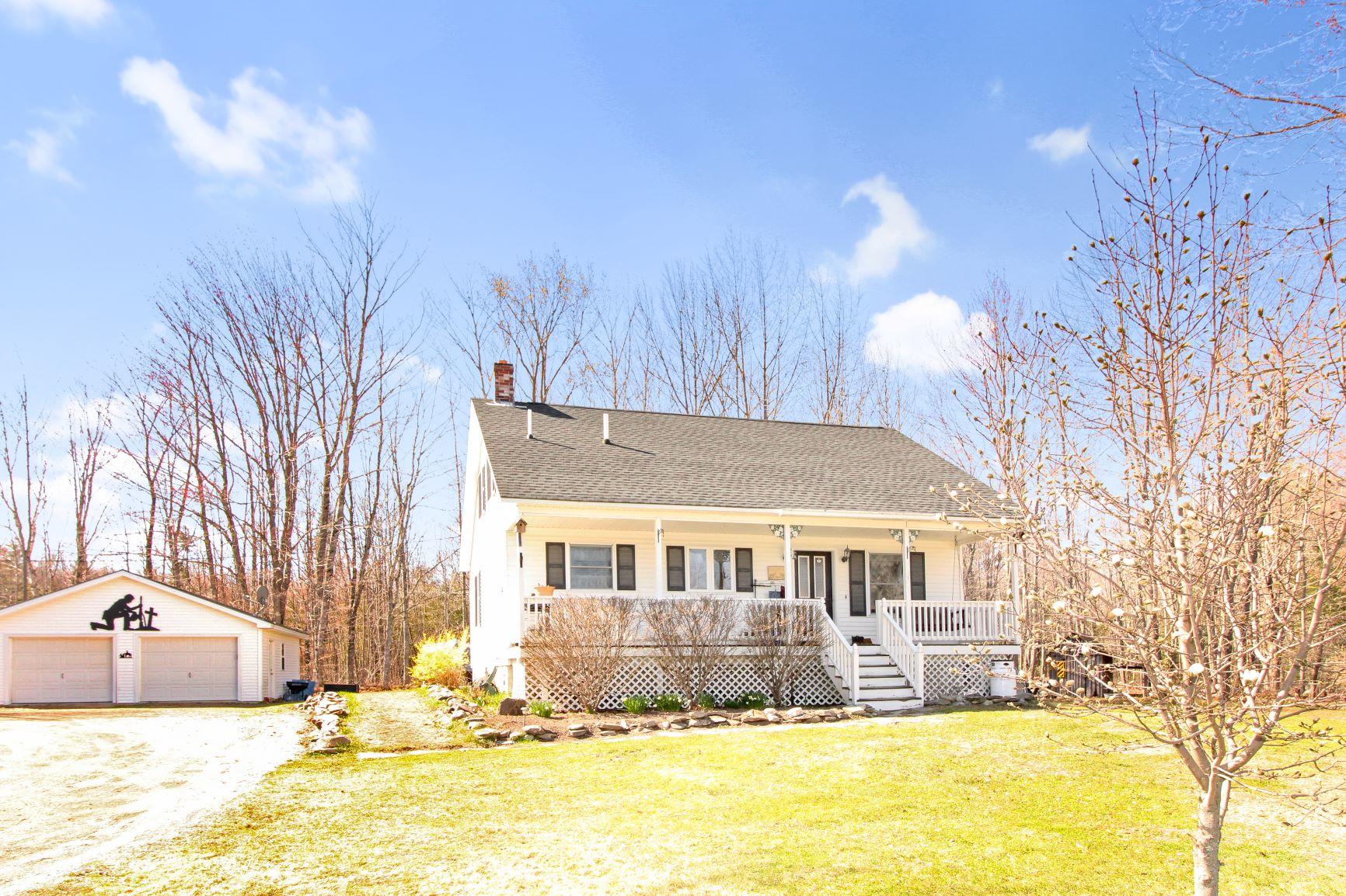 355 Hudson Hill Road Hudson, ME 04449 - Photo 3 of 25 10!
