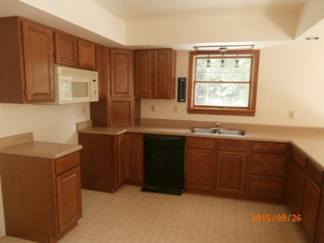 9554 Wilbur Lake Road Hanover, MI 49241 - Photo 7 of 28 9554 Wilbur Lk- (9)