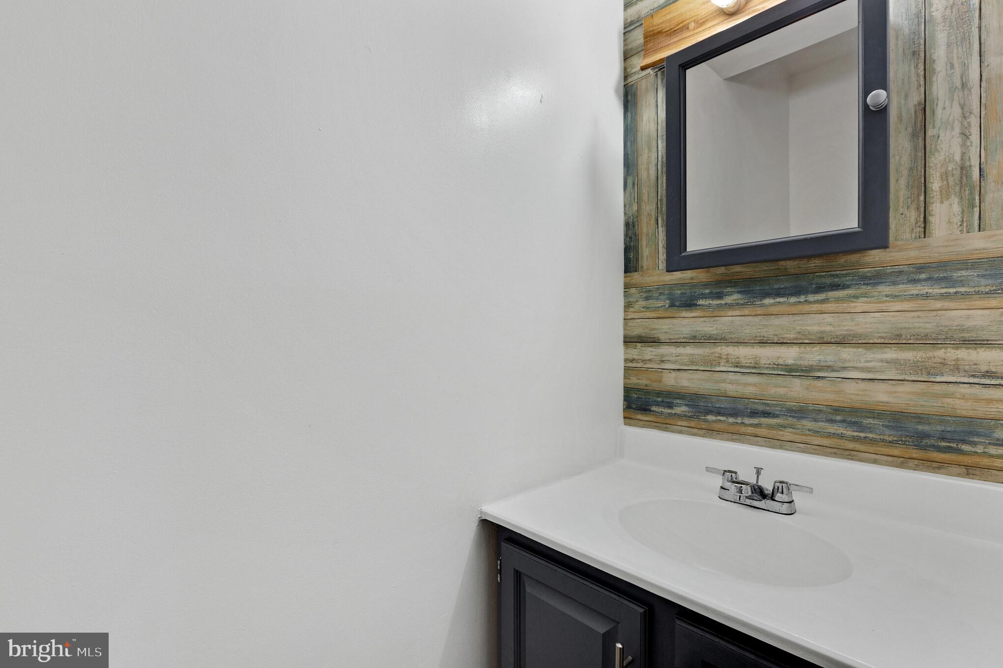 9317 Dangerfield Road Clinton, MD 20735 - Photo 15 of 31 Half Bath