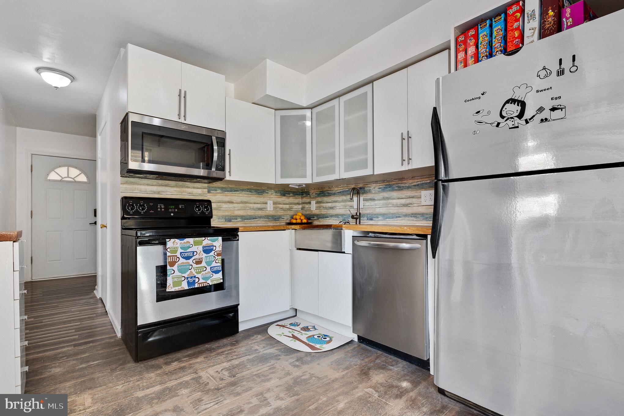 9317 Dangerfield Road Clinton, MD 20735 - Photo 16 of 31 Kitchen