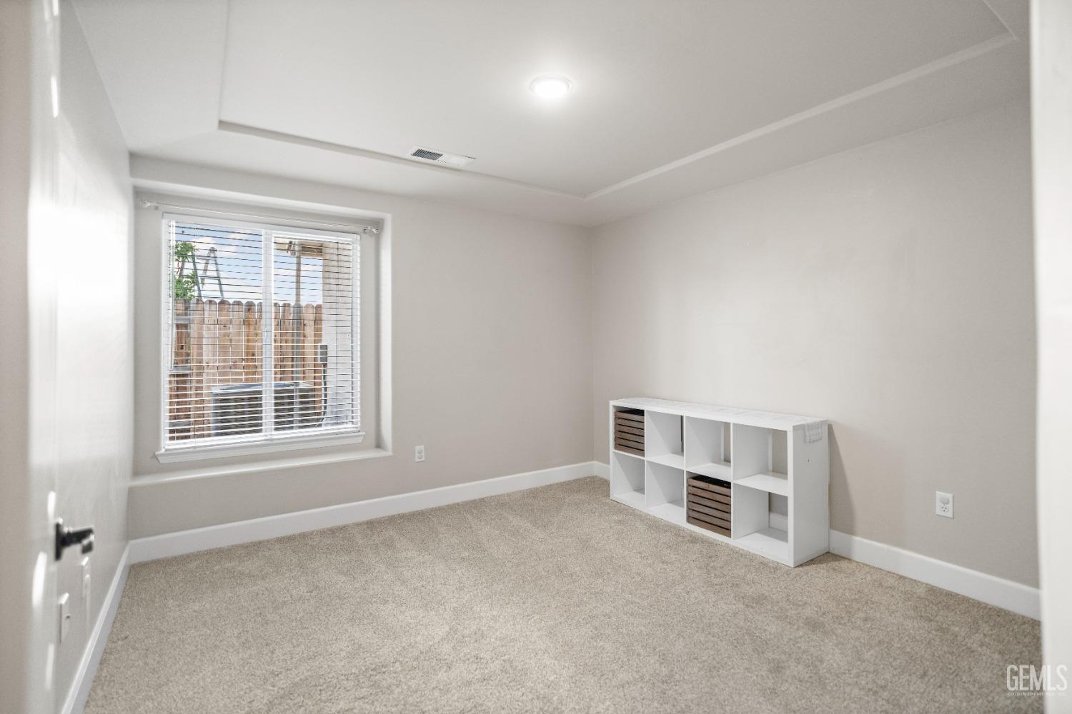 Undisclosed Address Bakersfield, CA 93308 - Photo 21 of 37 an empty room with windows