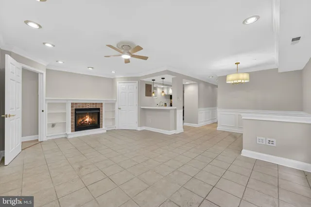 $290,000 | 12707 Gordon Boulevard, Unit 44, Woodbridge, VA 22192