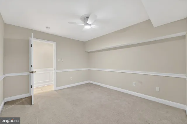 $290,000 | 12707 Gordon Boulevard, Unit 44, Woodbridge, VA 22192