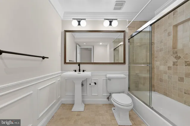 $290,000 | 12707 Gordon Boulevard, Unit 44, Woodbridge, VA 22192