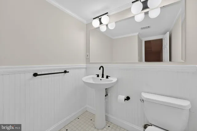 $290,000 | 12707 Gordon Boulevard, Unit 44, Woodbridge, VA 22192