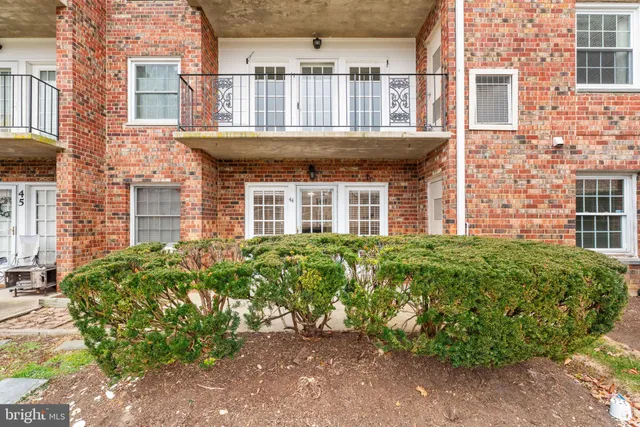 $290,000 | 12707 Gordon Boulevard, Unit 44, Woodbridge, VA 22192