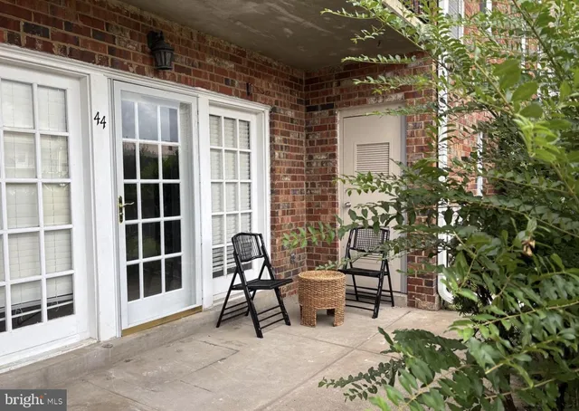 $290,000 | 12707 Gordon Boulevard, Unit 44, Woodbridge, VA 22192