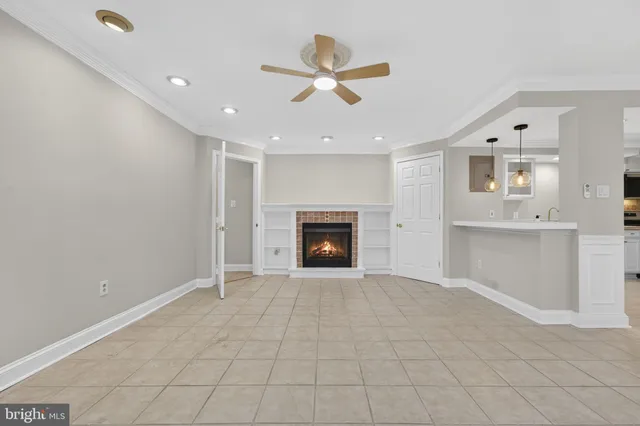 $290,000 | 12707 Gordon Boulevard, Unit 44, Woodbridge, VA 22192