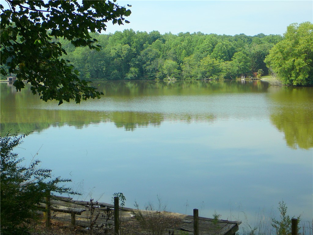 117 C-14-70 Anderson, SC 29621 - Photo 2 of 7 Discover serene lake views with a private dock, perfect for waterfront relaxation.