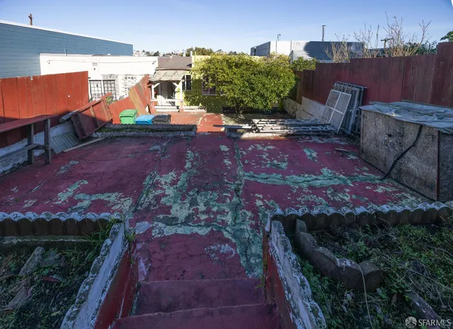 a outdoor view with a sitting space