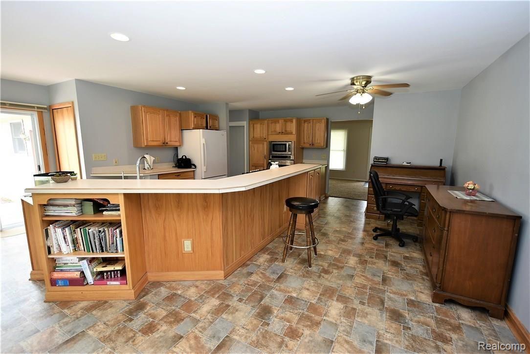 1821 Farnsworth Road Lapeer, MI 48446 - Photo 14 of 49 DSC_5335.JPG