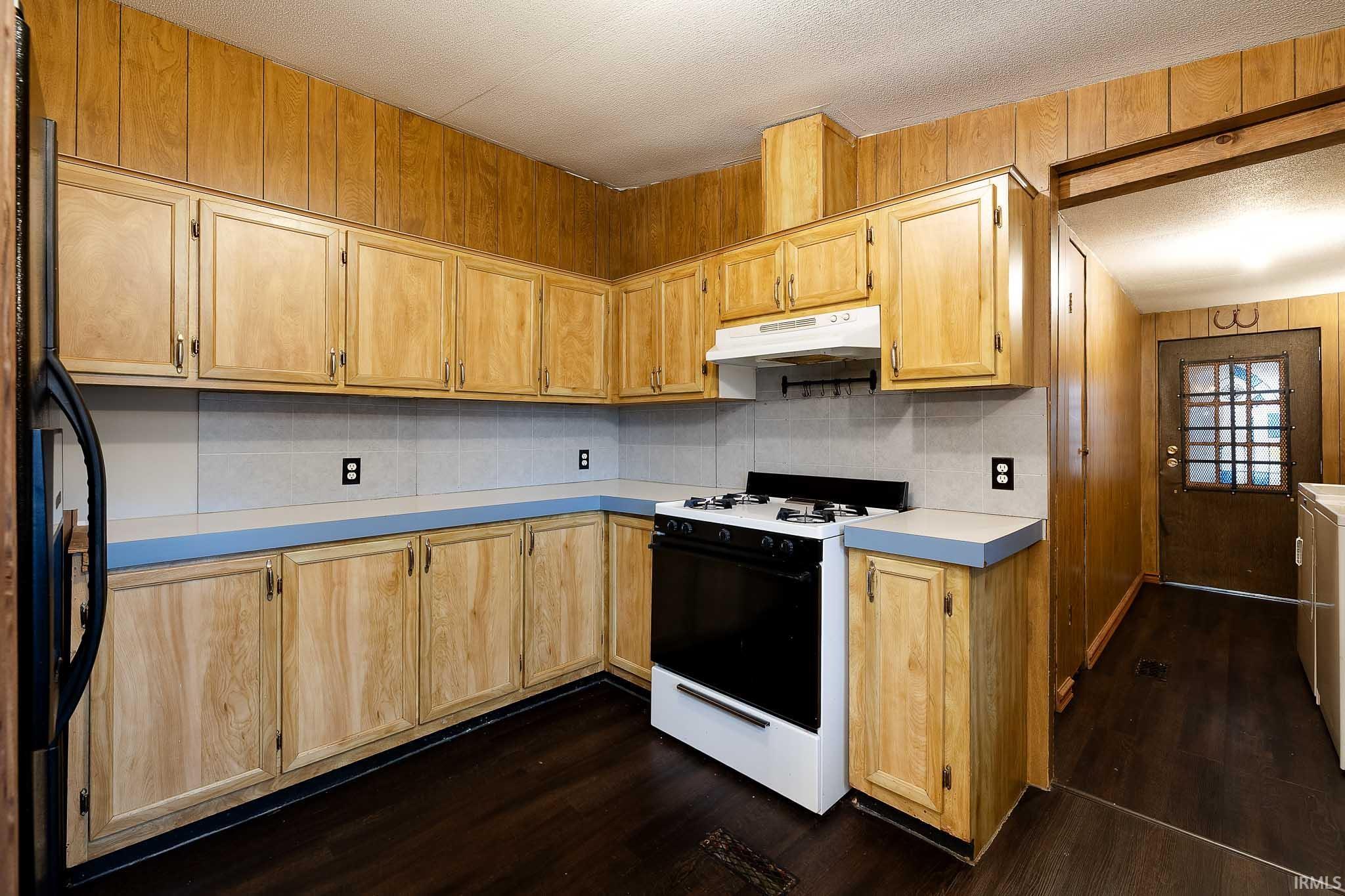 521 Standish Steel Road Bedford, IN 47421 - Photo 8 of 36 Gallery Image 8