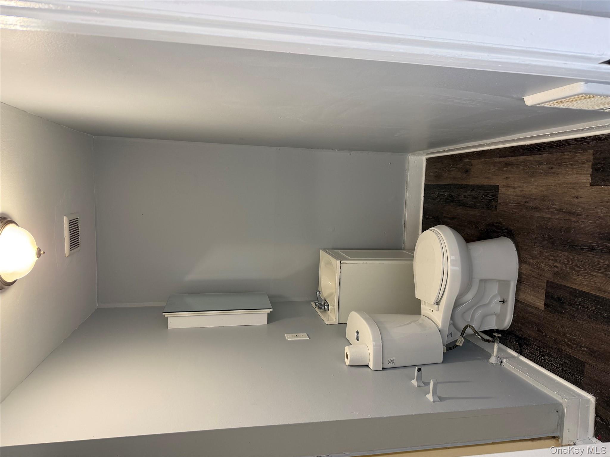 48 Cannon Street, Unit 3 Poughkeepsie, NY 12601 - Photo 6 of 8