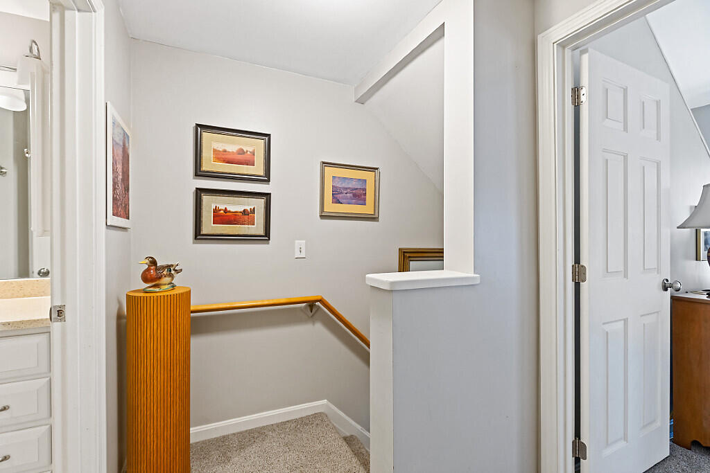 83 Middle Street, Unit 4 Hallowell, ME 04347 - Photo 31 of 47 13_BP5A3573_DxO_mls