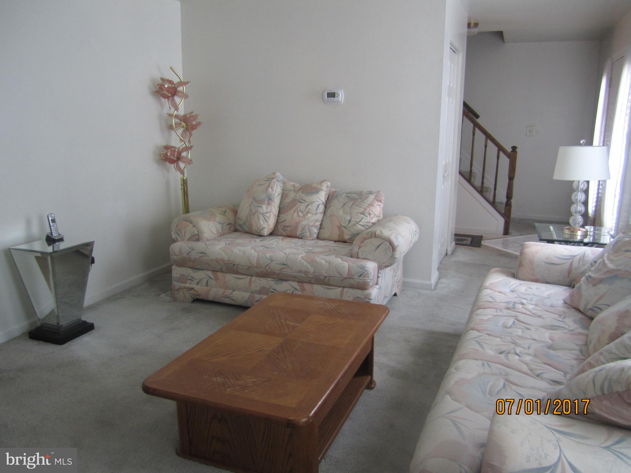 3625 Clifmar Road Baltimore, MD 21244 - Photo 5 of 27 Living Room