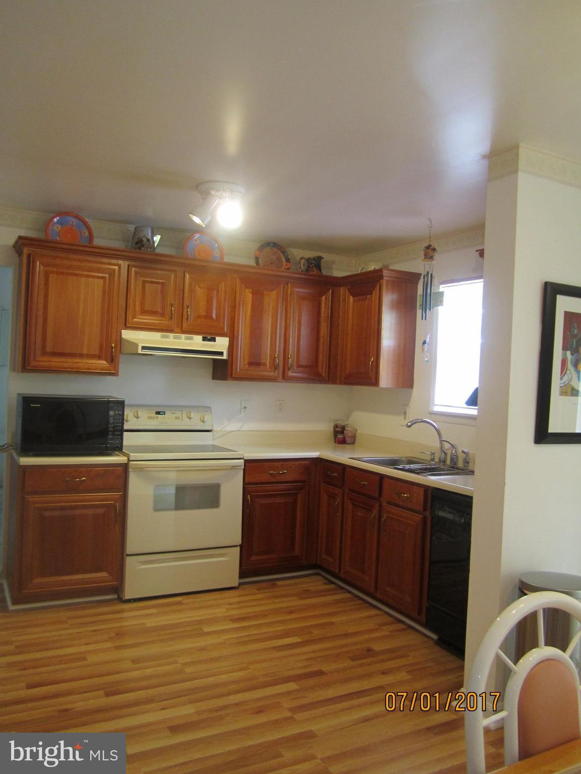 3625 Clifmar Road Baltimore, MD 21244 - Photo 8 of 27 Kitchen