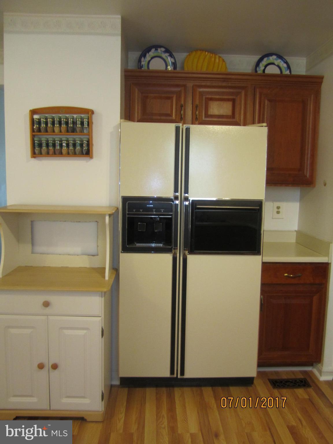 3625 Clifmar Road Baltimore, MD 21244 - Photo 9 of 27 Kitchen