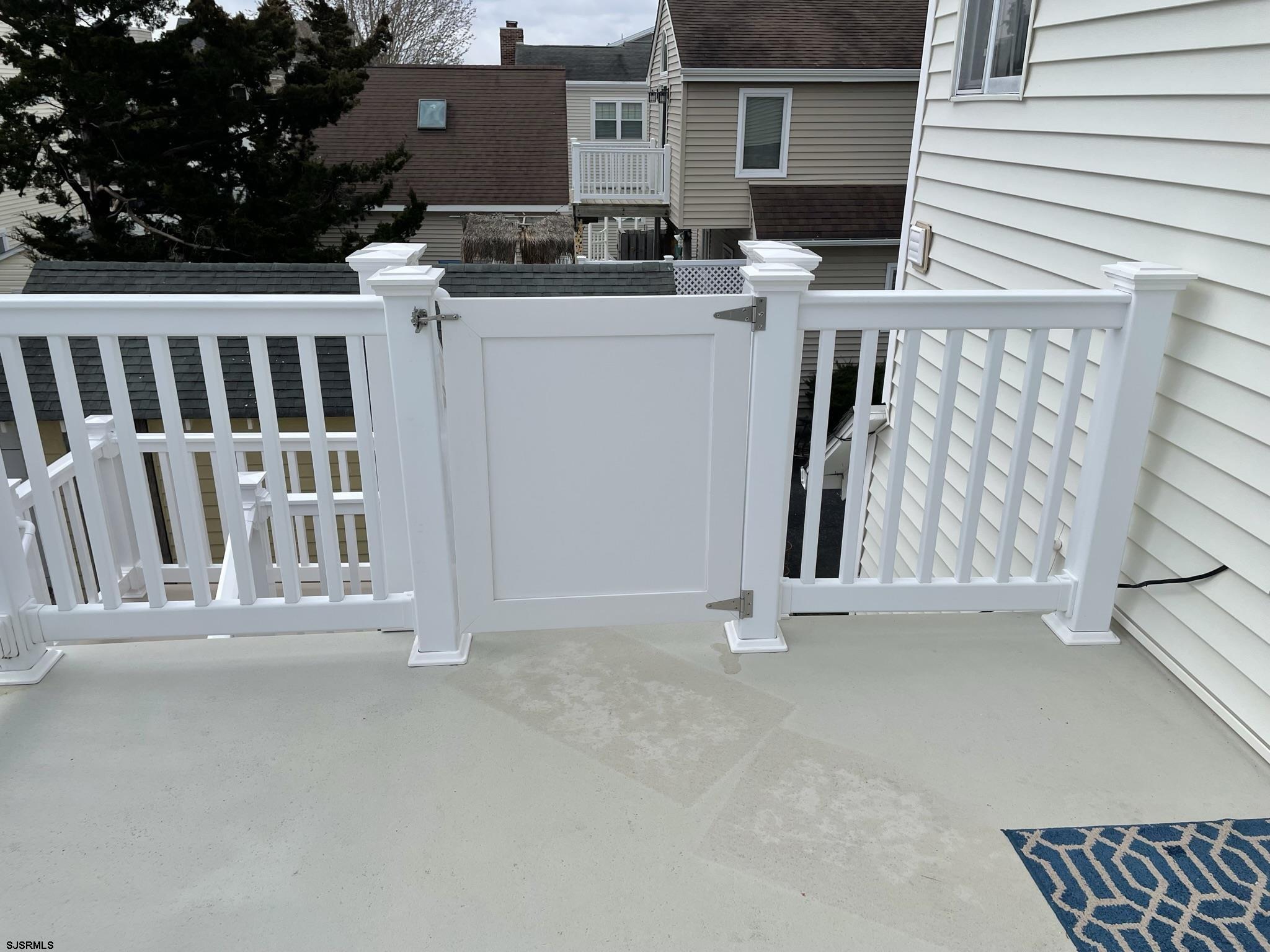 61 Simpson Road, Unit 2 Ocean City, NJ 08226 - Photo 10 of 16 a view of front door and small space