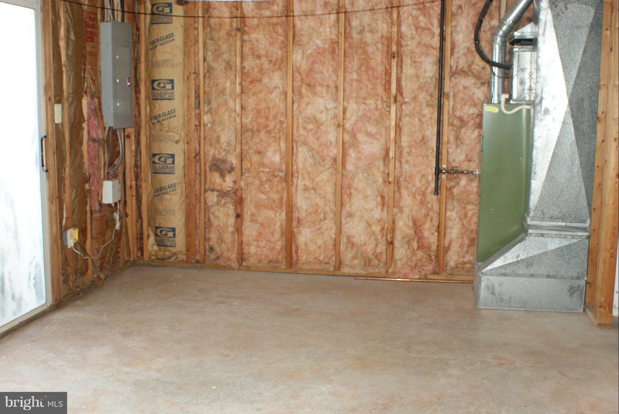 8526 General Way Manassas Park, VA 20111 - Photo 22 of 23 Basement