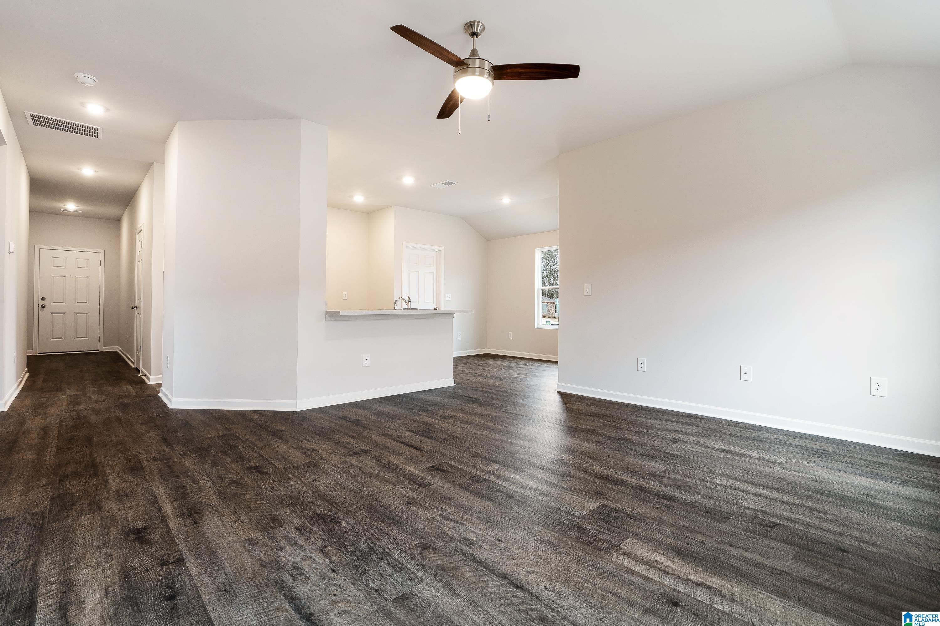 672 Antler Way Lincoln, AL 35096 - Photo 4 of 25