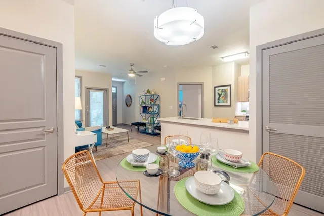 $1,649 | 8515 Interstate 35, Unit 9106, Austin, TX 78744