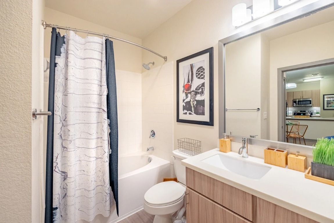 8515 Interstate 35, Unit 9106 Austin, TX 78744 - Photo 8 of 24 Move in by January 30th and enjoy 8 weeks FREE rent! Restrictions may apply — contact our leasing office for details.