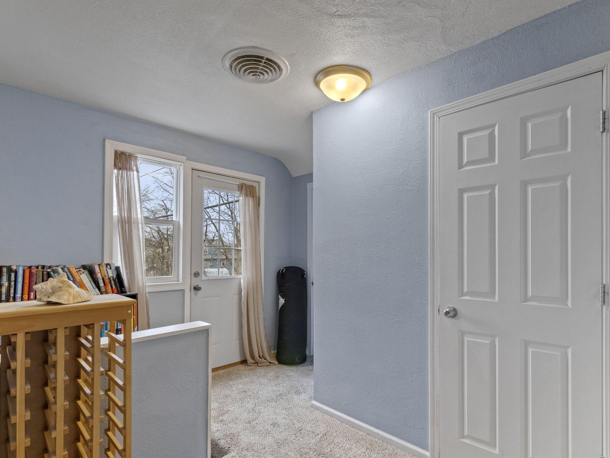3923 South 41st Street Greenfield, WI 53221 - Photo 11 of 26 Upper Hallway View