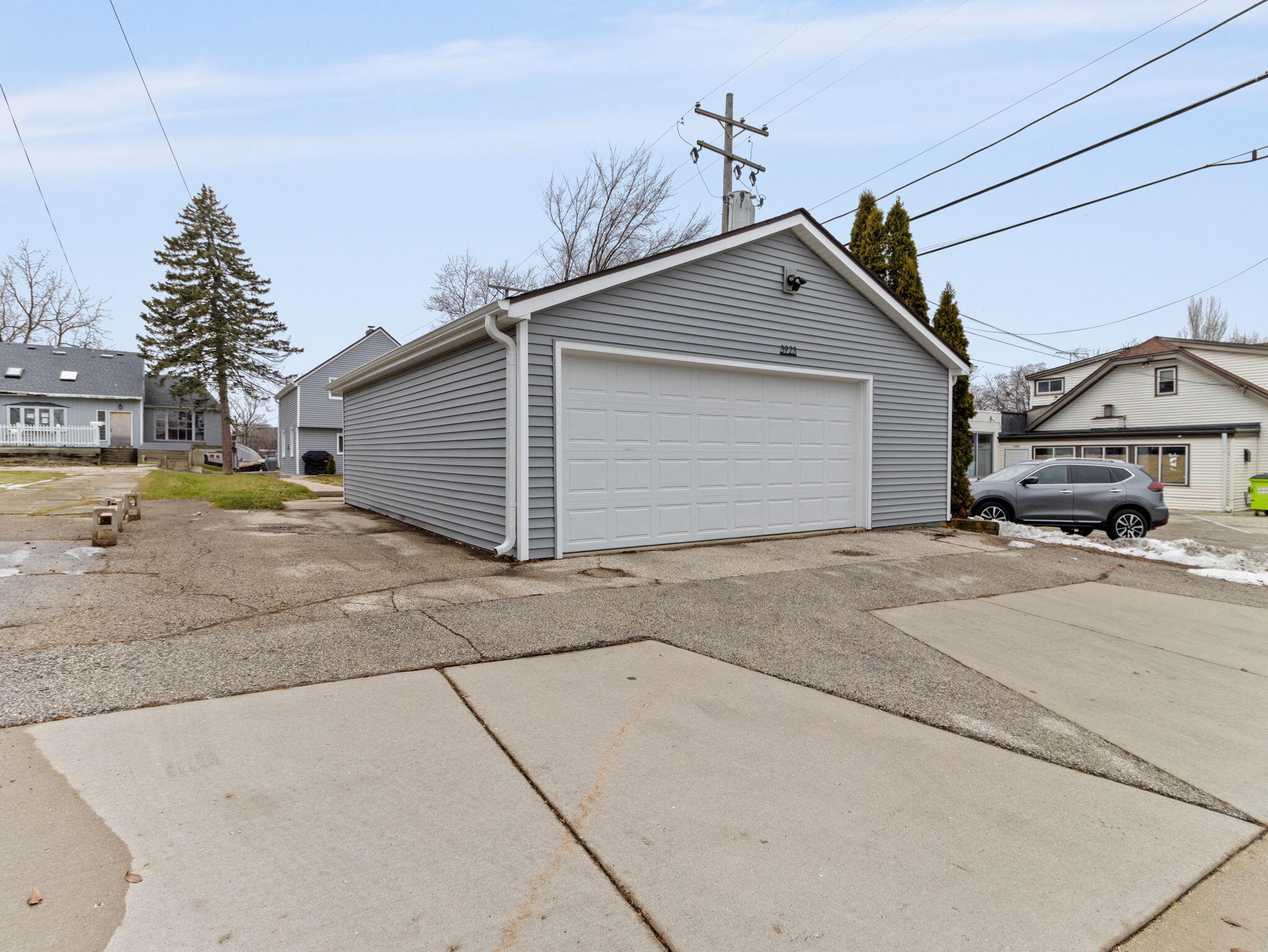 3923 South 41st Street Greenfield, WI 53221 - Photo 24 of 26 3.5 Car Garage and Additional Parking