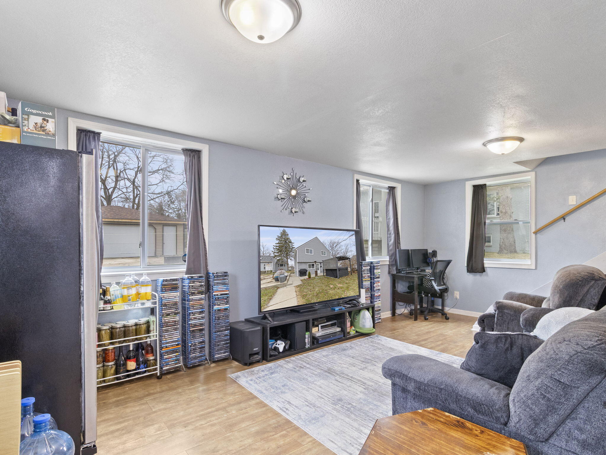 3923 South 41st Street Greenfield, WI 53221 - Photo 7 of 26 Living Room – TV Area