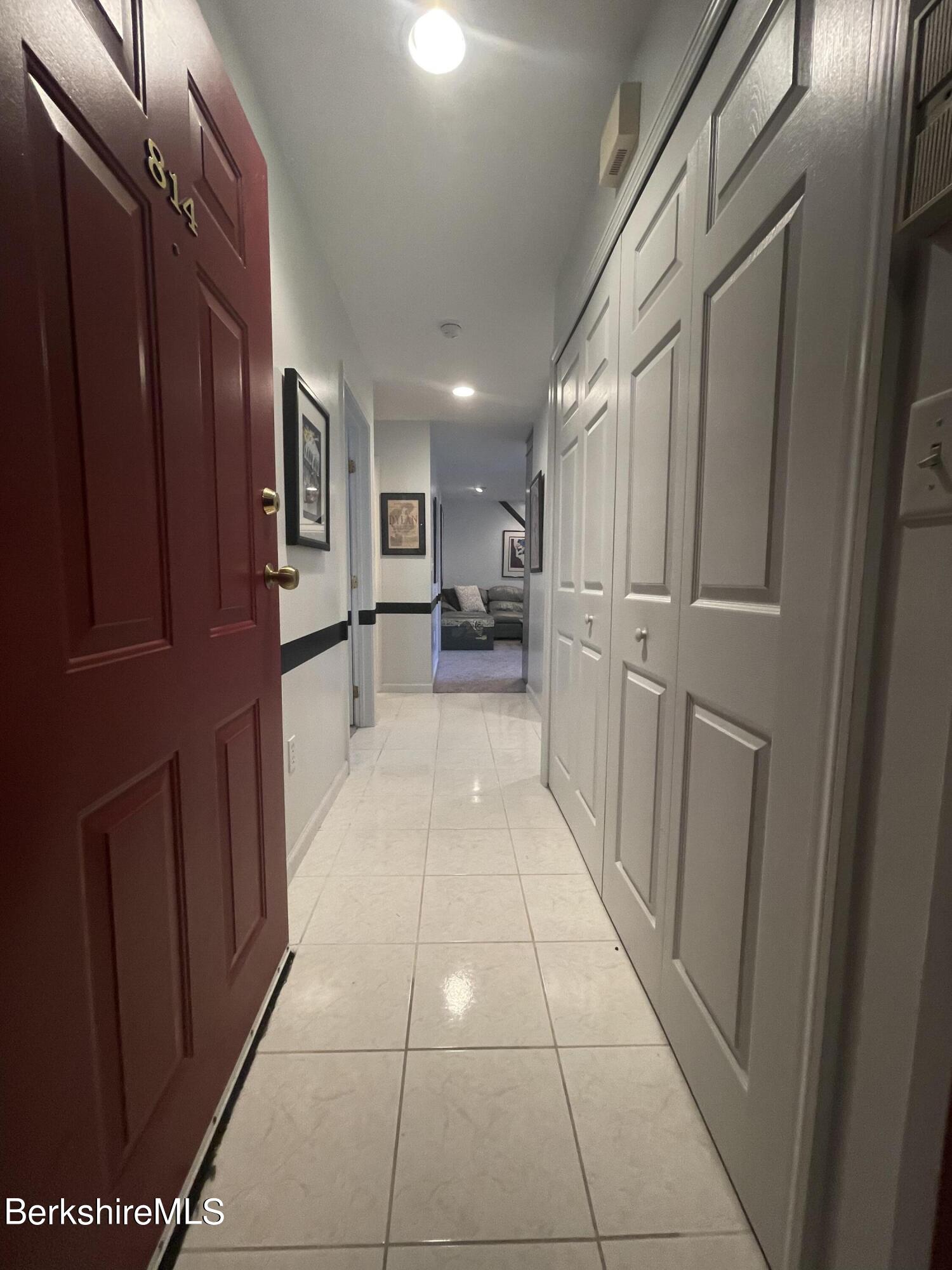 37 Corey Road, Unit 814 Hancock, MA 01237 - Photo 8 of 24 Entry