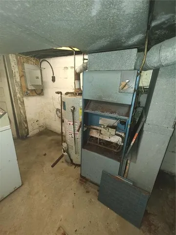 $72,000 | 180 Connellsville Street, Fayette City, PA 15438