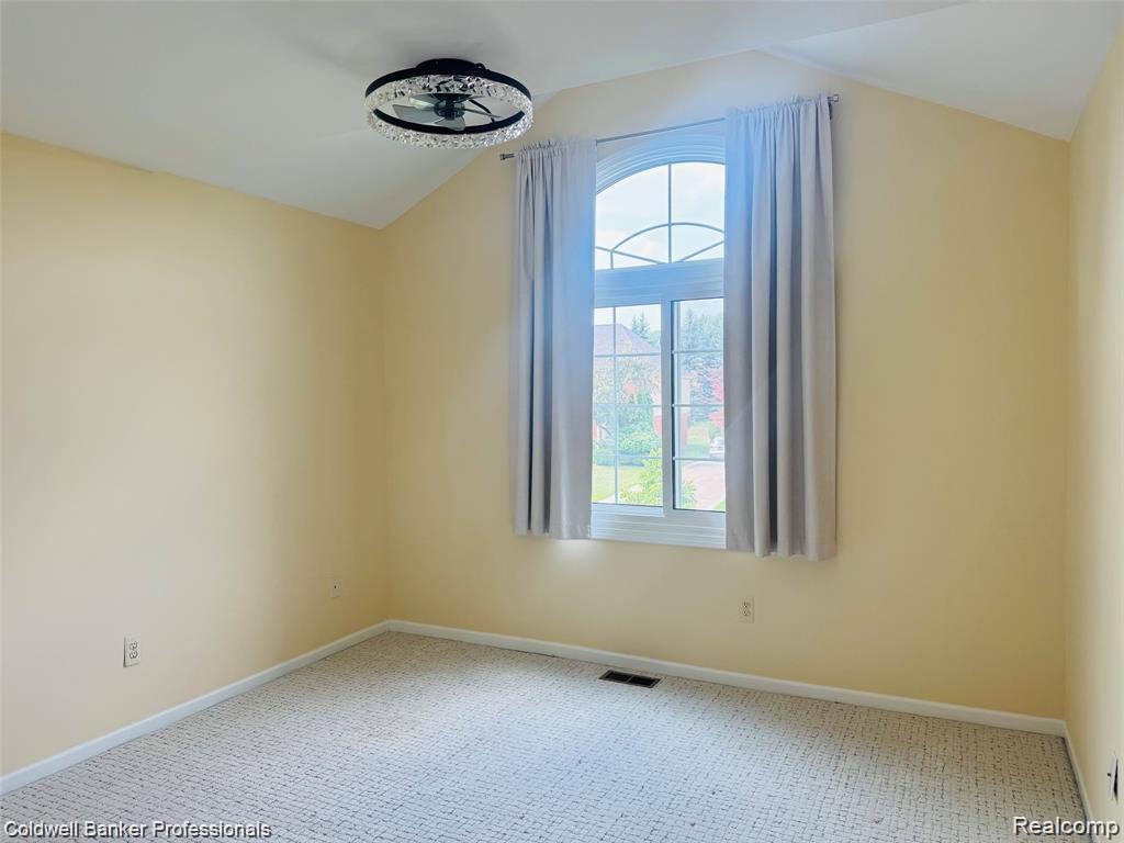171 Millstone Road Troy, MI 48084 - Photo 28 of 43 Gallery Image 28