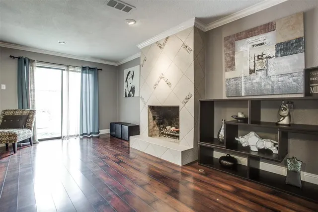 $2,800 | 2906 Sharpview Lane, Dallas, TX 75228