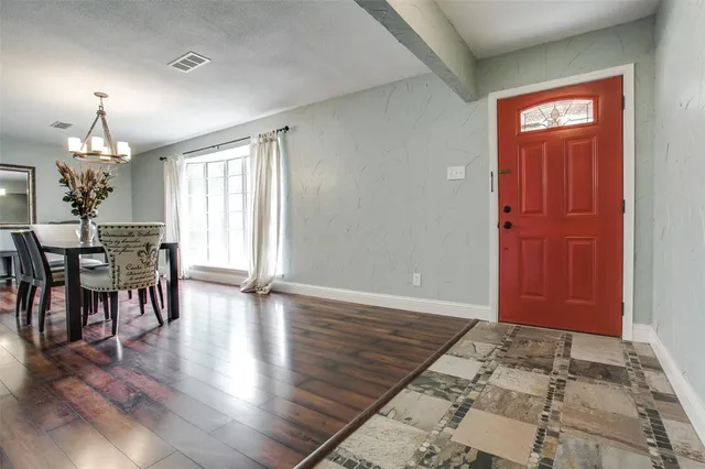 $2,800 | 2906 Sharpview Lane, Dallas, TX 75228