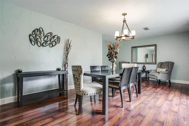 $2,800 | 2906 Sharpview Lane, Dallas, TX 75228